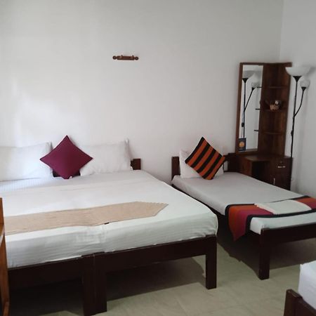 Villa Delorenta Anuradhapura Buitenkant foto