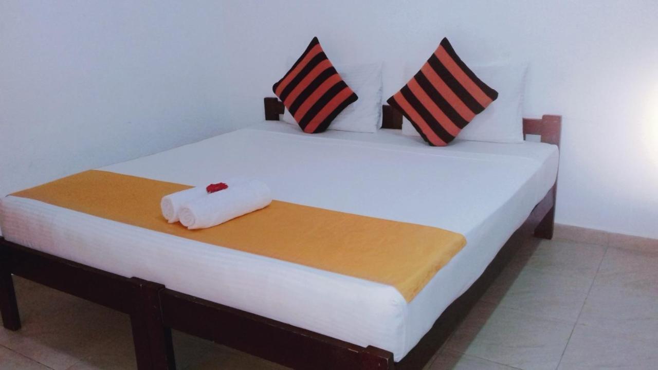 Villa Delorenta Anuradhapura Buitenkant foto