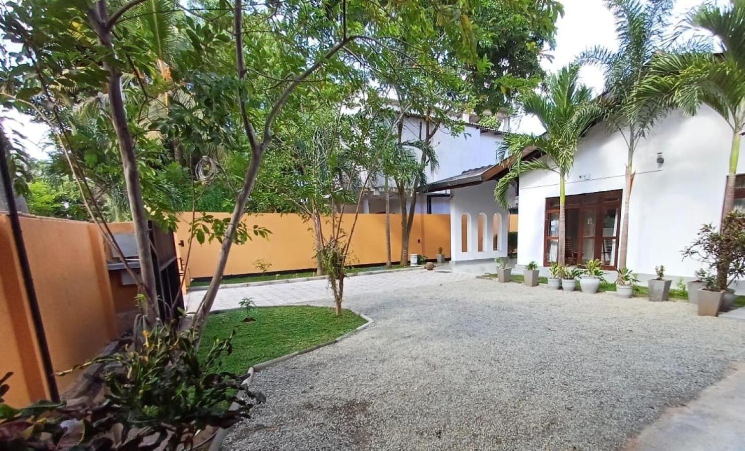 Villa Delorenta Anuradhapura Buitenkant foto